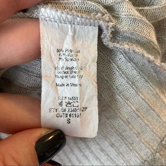 Anthropologie W5 Women’s puff sleeve ribbed gray top, Sz S - Picture 8 of 12